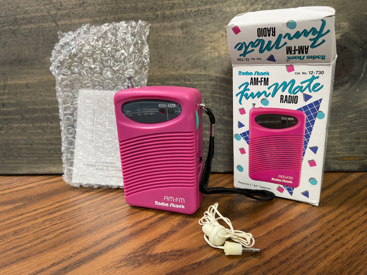 Radio Shack AM-FM Fun Mate Radio Cat No. 23-730